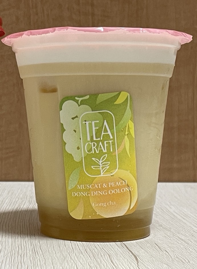 ゴンチャ TEACRAFT 第2弾 マスカット&ピーチ凍頂烏龍のアイスのミルフォティー