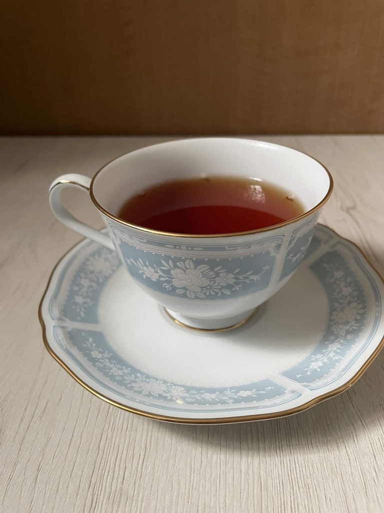 セイロンの「キャンディ」紅茶を淹れました。